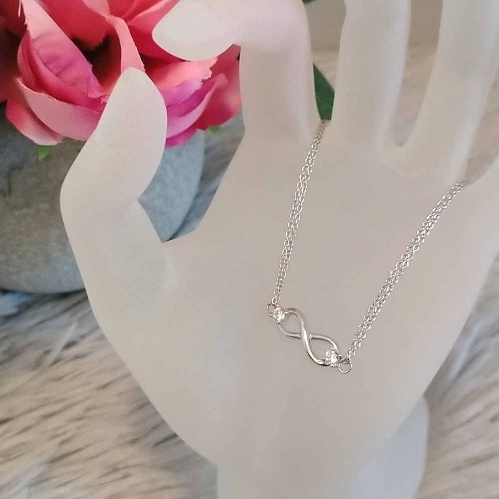 2/$30💕 BNWT Charmed Aroma Adjustable Sterling Silver Necklace
